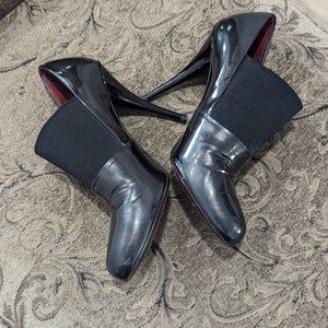 PRADA Miu Miu  Size 40 Fits like 9/9.5 Patent Leather Ankle  Booties